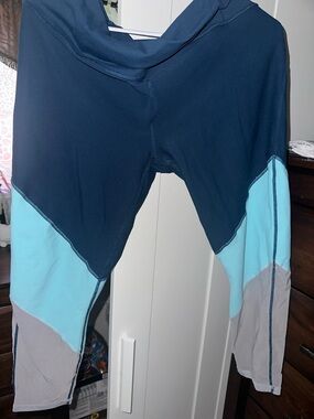Women’s Colorblock Active Leggings - Navy, Light Blue & Gray